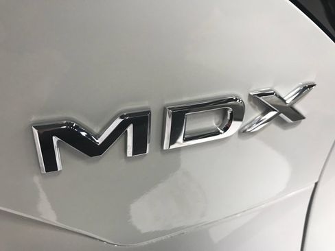 Used 2025 Acura MDX SH-AWD w/ Technology Package image 25