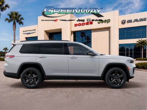 New 2026 Jeep Grand Cherokee L Limited RWD image 21