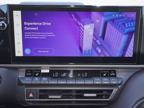 Used 2025 Toyota Camry SE w/ Multimedia Upgrade Package FWD image 15