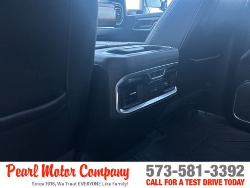 Used 2024 Chevrolet Silverado 2500 High Country w/ High Country Premium Package AWD/4WD image 23