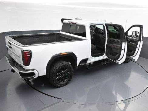 Used 2024 GMC Sierra 2500 AT4 w/ AT4 Premium Plus Package image 42