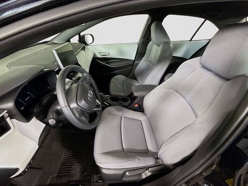 Used 2025 Toyota Corolla FX w/ Convenience Package FWD image 14