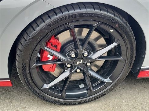 New 2025 Hyundai Elantra N image 21