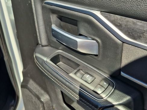Used 2024 RAM 3500 Big Horn AWD/4WD image 18