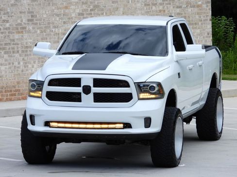 Used 2016 RAM 1500 Express AWD/4WD image 21