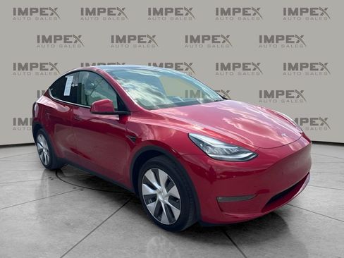 Used 2022 Tesla Model Y Long Range AWD/4WD image 7