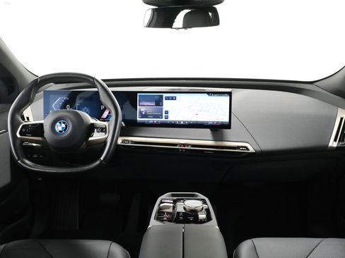 Used 2024 BMW iX xDrive50 w/ Premium Package AWD/4WD image 8