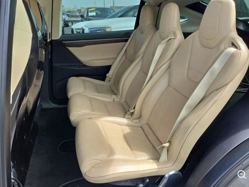 Used 2016 Tesla Model X 90D AWD/4WD image 5