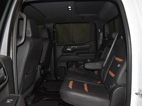 Used 2024 GMC Sierra 1500 AT4 w/ AT4 Preferred Package image 31