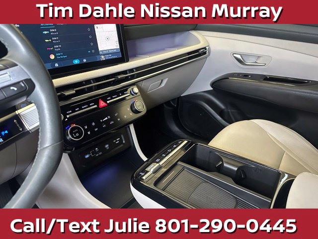 Used 2025 Hyundai Tucson Limited AWD/4WD image 30