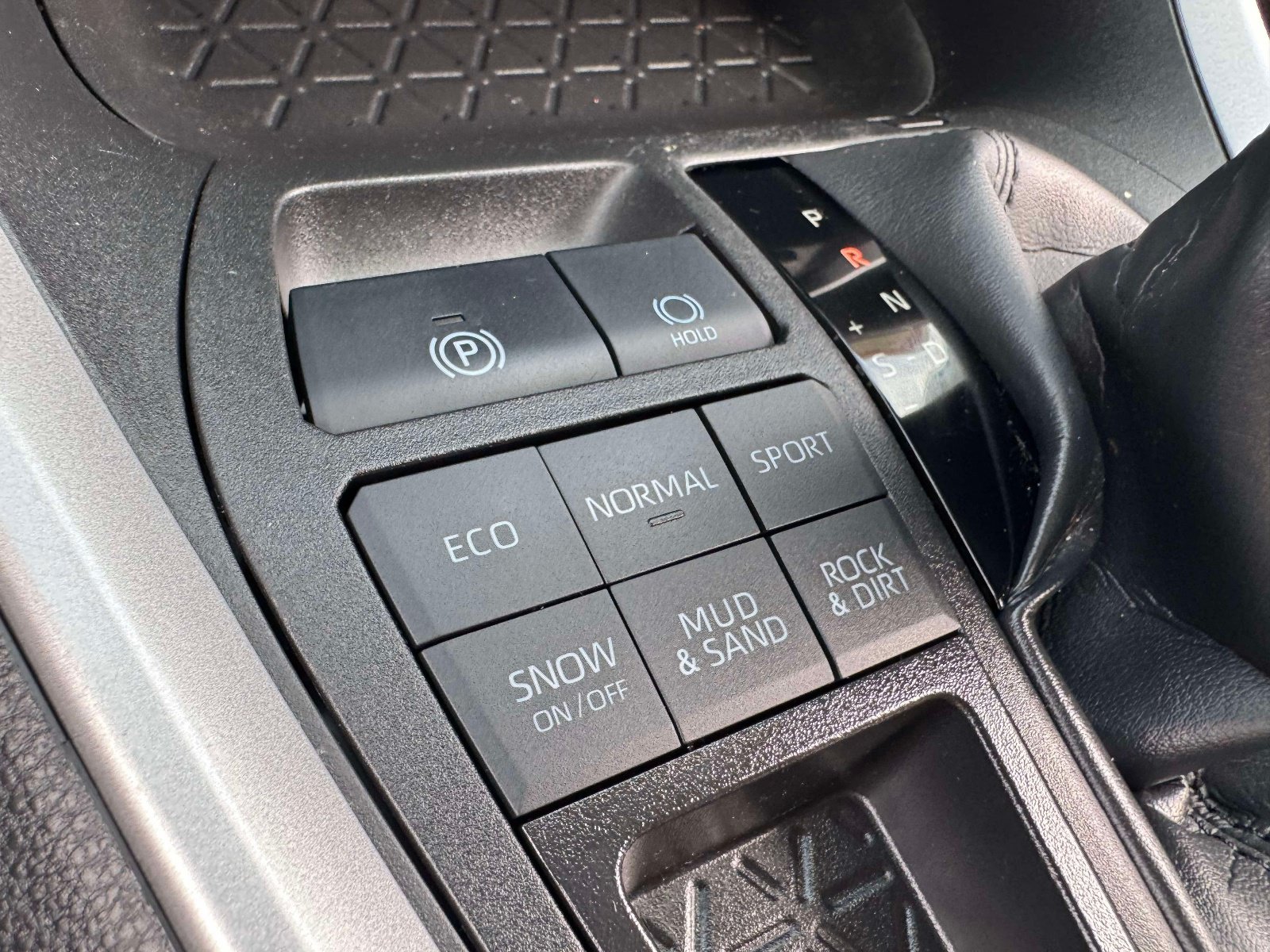Certified 2023 Toyota RAV4 XLE w/ Convenience Package AWD/4WD image 40