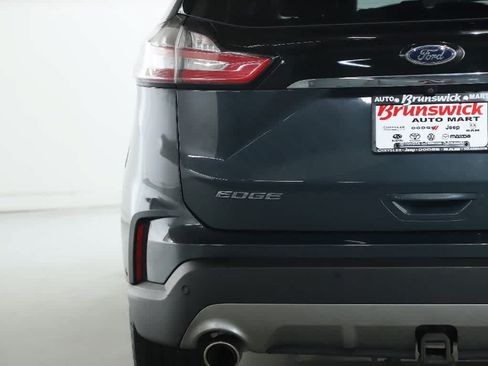 Used 2019 Ford Edge Titanium AWD/4WD image 46