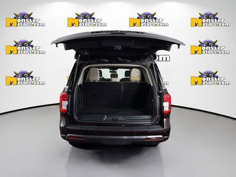 Used 2023 Ford Expedition XLT AWD/4WD image 26
