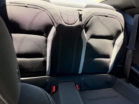 Used 2022 Chevrolet Camaro LT RWD image 11