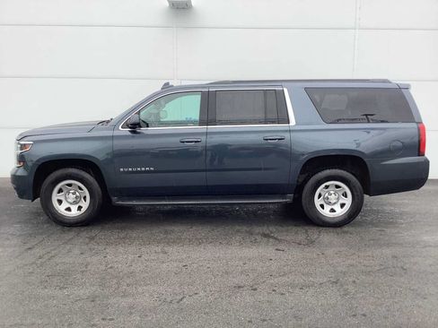 Used 2019 Chevrolet Suburban 4WD w/ Enhanced Driver Alert Package image 2