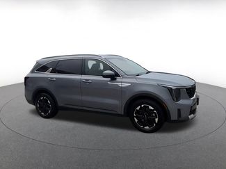 Used 2024 Kia Sorento S FWD video 2