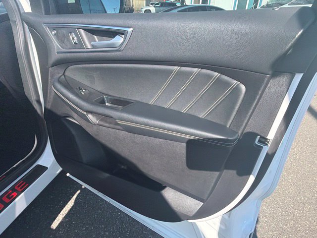 Used 2020 Ford Edge ST w/ Equipment Group 401A AWD/4WD image 8