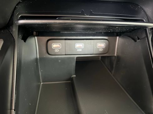 Used 2022 Kia Sorento LX FWD image 49