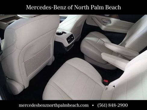 Certified 2025 Mercedes-Benz GLS 450 4MATIC image 12