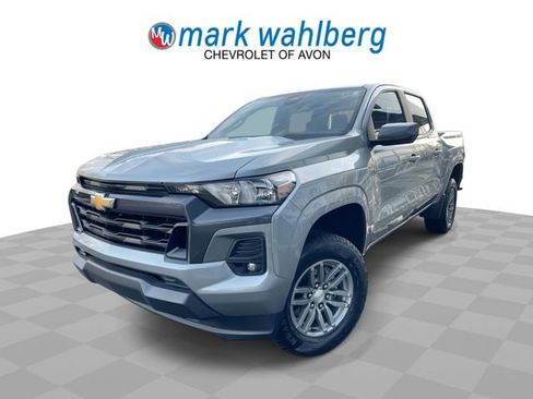 Used 2024 Chevrolet Colorado LT w/ LT Convenience Package image 1