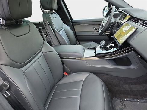 New 2026 Land Rover Range Rover Sport SE image 10