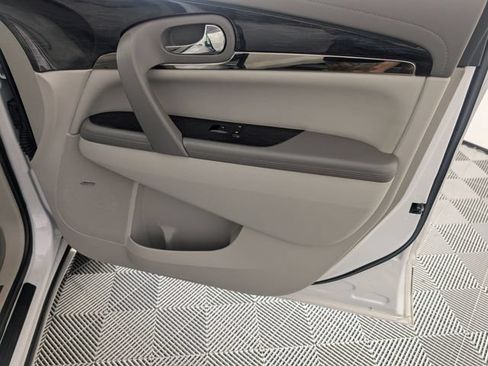 Used 2017 Buick Enclave Leather FWD image 31