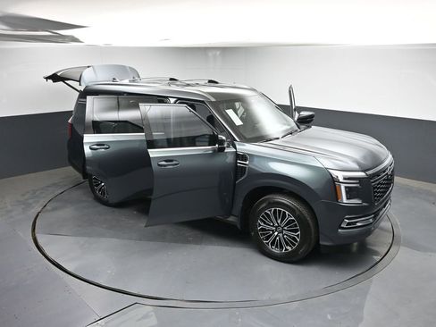 New 2026 Nissan Armada SL image 41