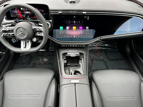 New 2026 Mercedes-Benz E 53 AMG e 4MATIC Sedan image 12