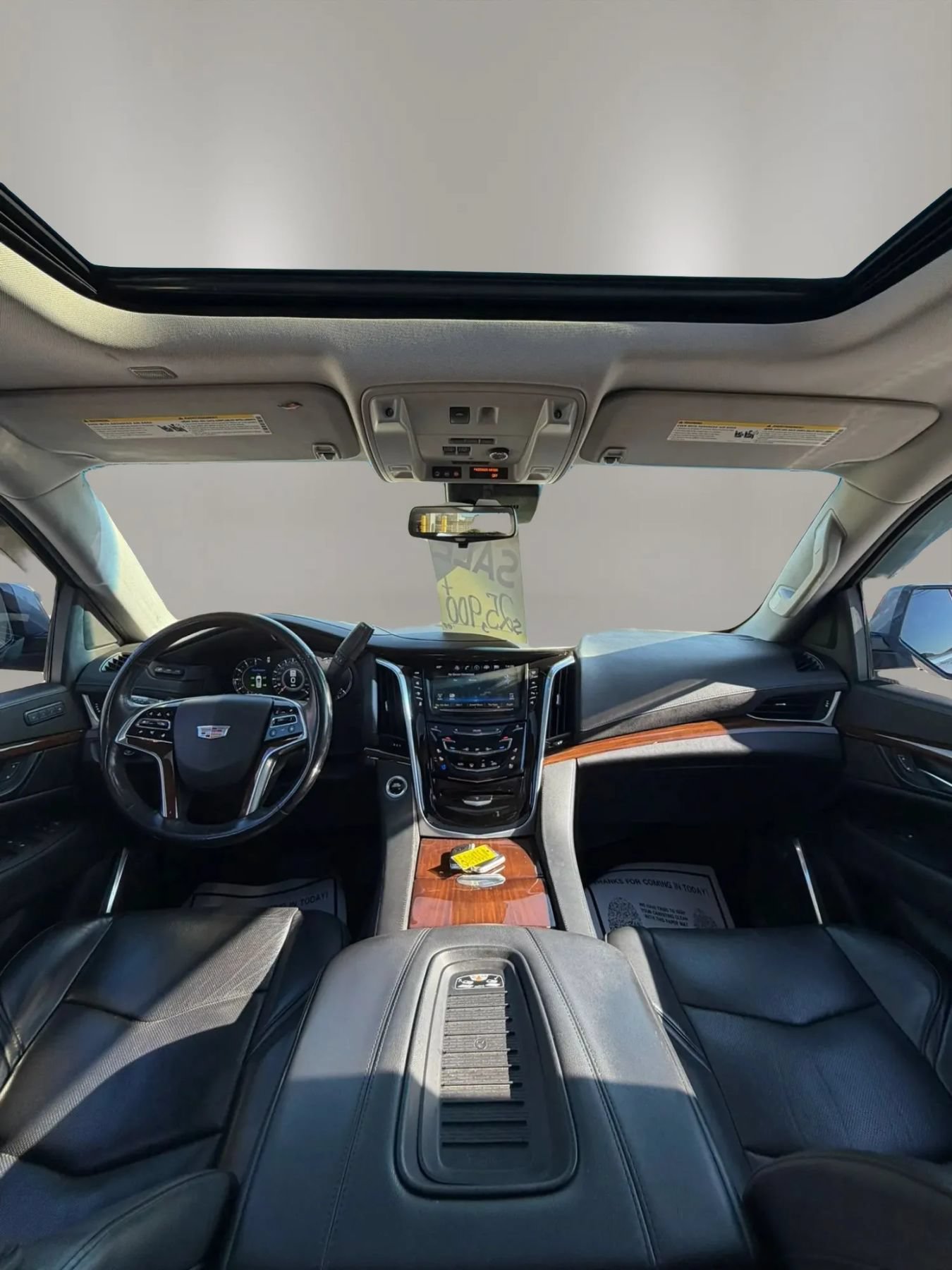 Used 2019 Cadillac Escalade Luxury AWD/4WD image 12