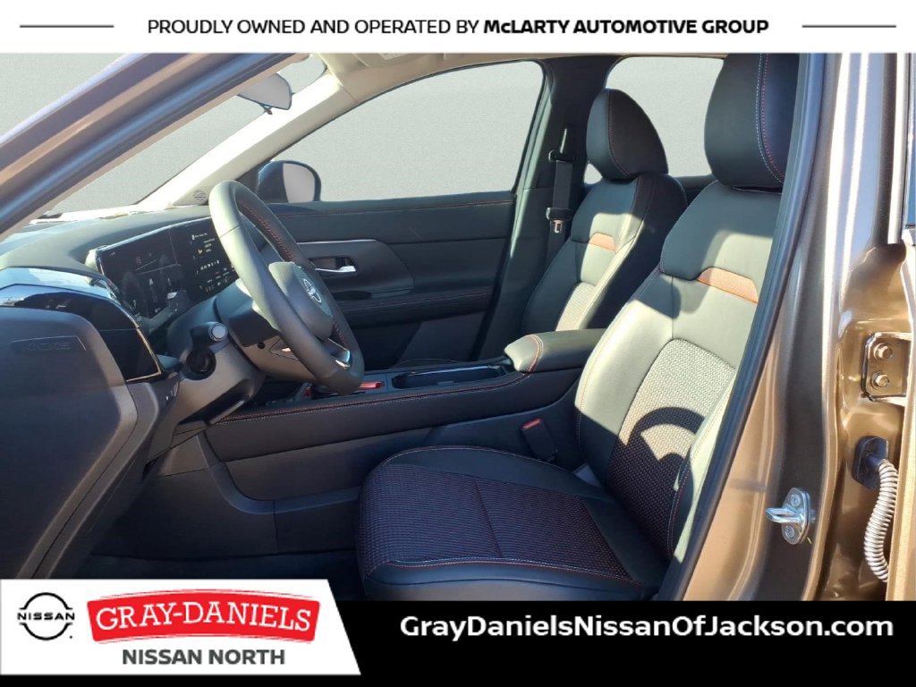 Certified 2027 Nissan Kicks SR FWD image 24