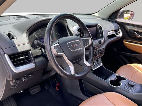 Used 2020 GMC Terrain SLT w/ Preferred Package FWD image 16