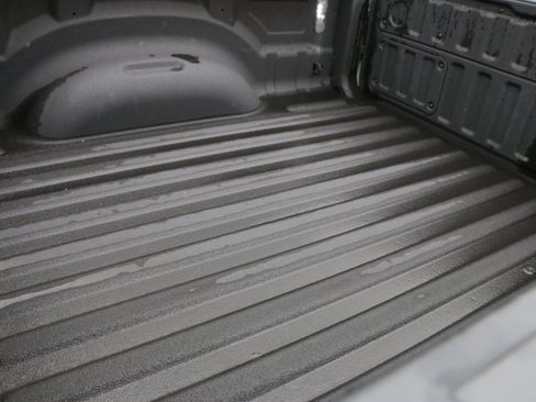 Used 2025 RAM 1500 Laramie w/ Night Edition AWD/4WD image 35