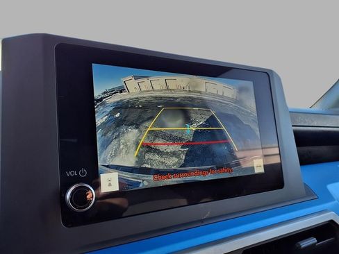 Used 2025 Toyota Tacoma SR5 image 6