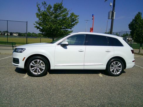 Used 2018 Audi Q7 3.0T Premium Plus w/ Premium Plus Package AWD/4WD image 26