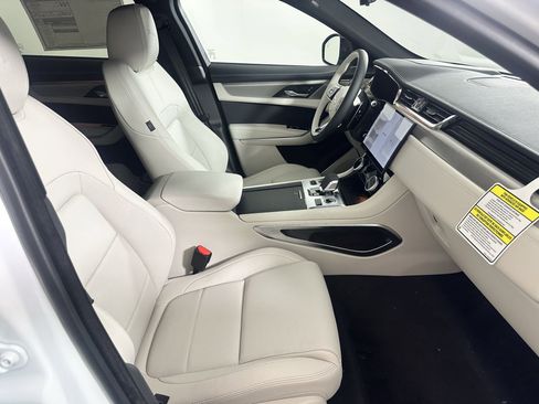 Used 2026 Jaguar F-PACE R-Dynamic S AWD/4WD image 19