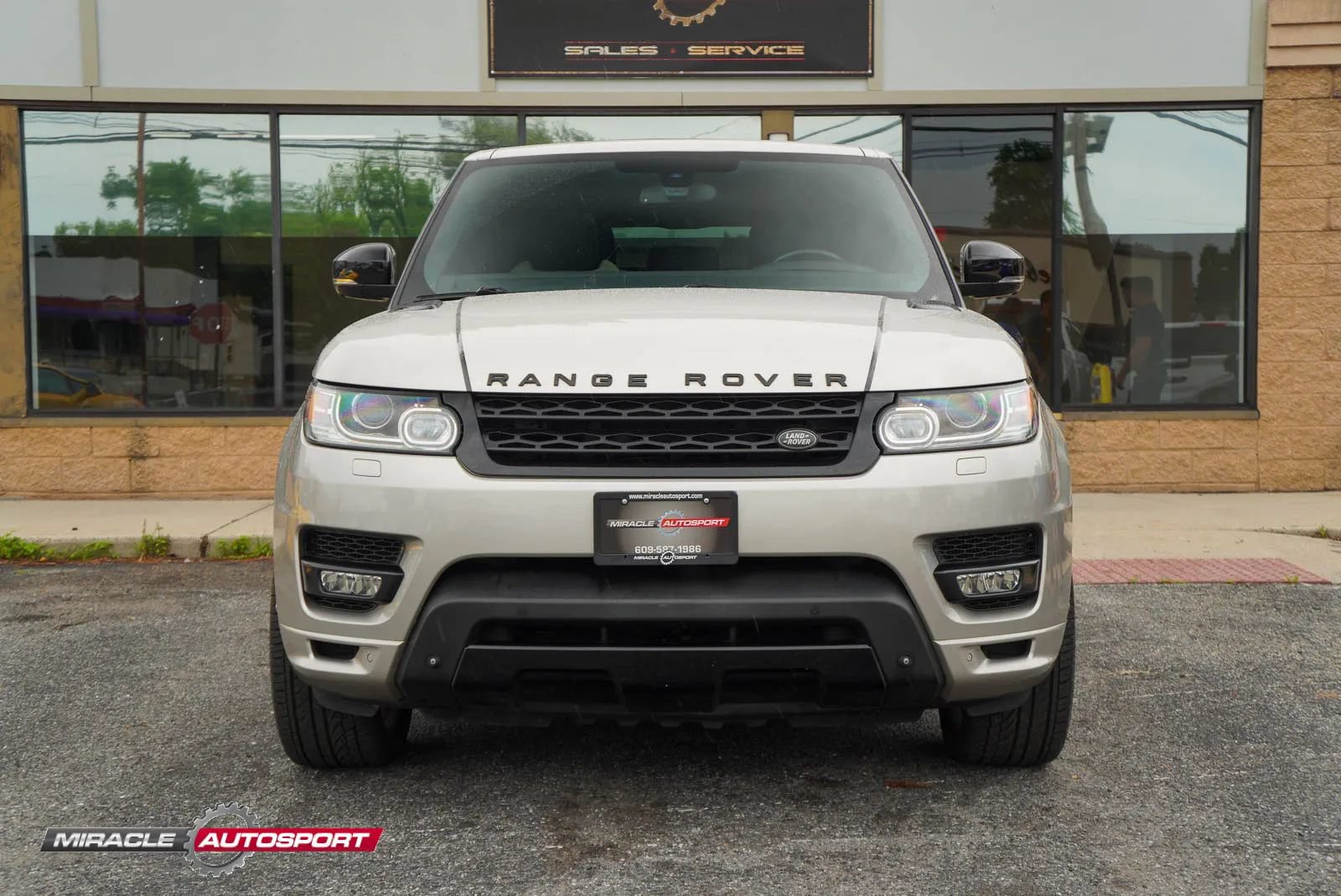 Used 2015 Land Rover Range Rover Sport Autobiography AWD/4WD image 2