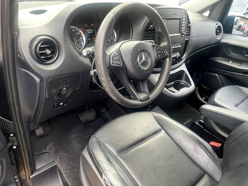 Used 2017 Mercedes-Benz Metris Passenger w/ Comfort Package image 14