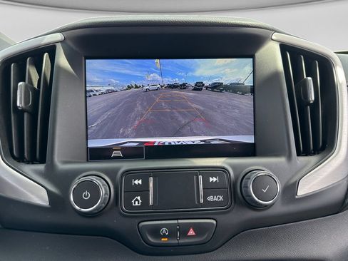 Used 2024 GMC Terrain SLT AWD/4WD image 26
