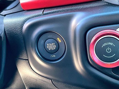 Certified 2021 Jeep Wrangler Unlimited Rubicon image 27