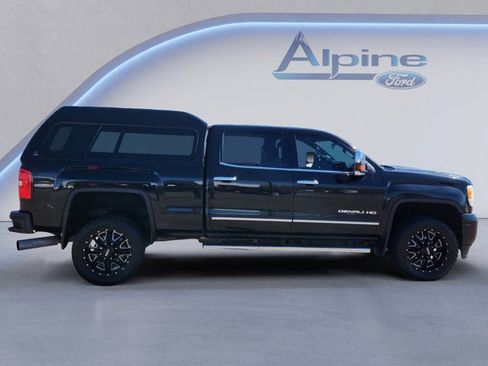 Used 2015 GMC Sierra 2500 Denali image 6