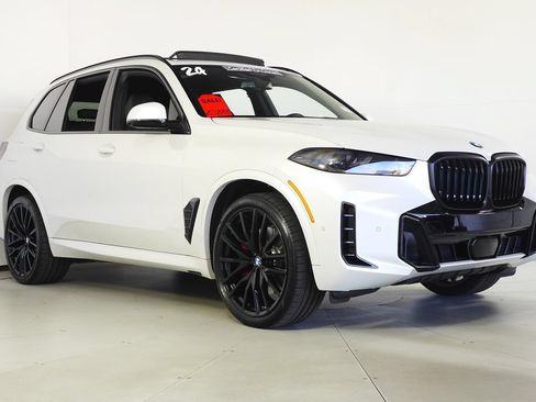 Used 2024 BMW X5 sDrive40i w/ M Sport Package RWD image 4