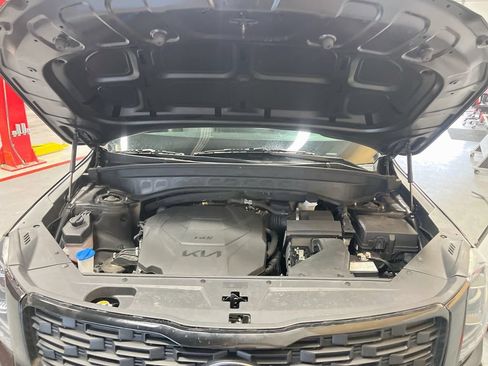 Used 2022 Kia Telluride EX AWD/4WD image 32