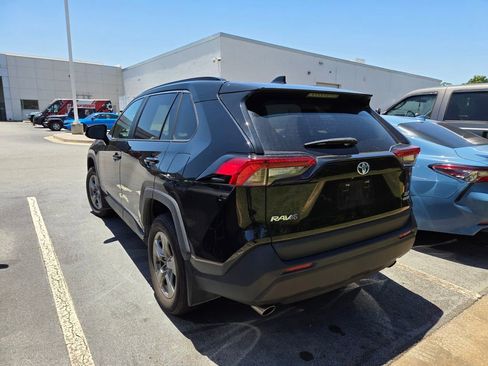 Used 2023 Toyota RAV4 XLE w/ Convenience Package AWD/4WD image 5