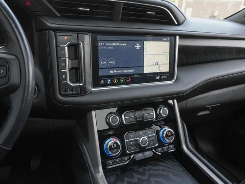 Used 2021 GMC Yukon Denali w/ LPO, Illumination Package AWD/4WD image 22