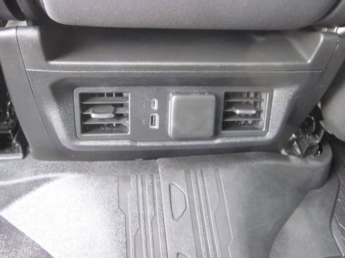 Used 2024 GMC Sierra 1500 Elevation w/ LPO, Elevation Black Package AWD/4WD image 19