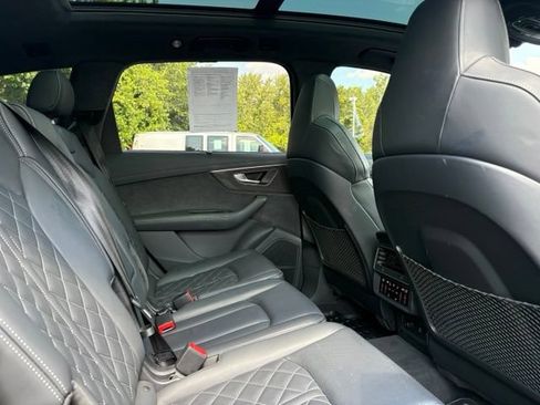 Used 2024 Audi SQ7 Prestige AWD/4WD image 18