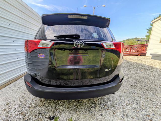 Used 2015 Toyota RAV4 XLE FWD image 14