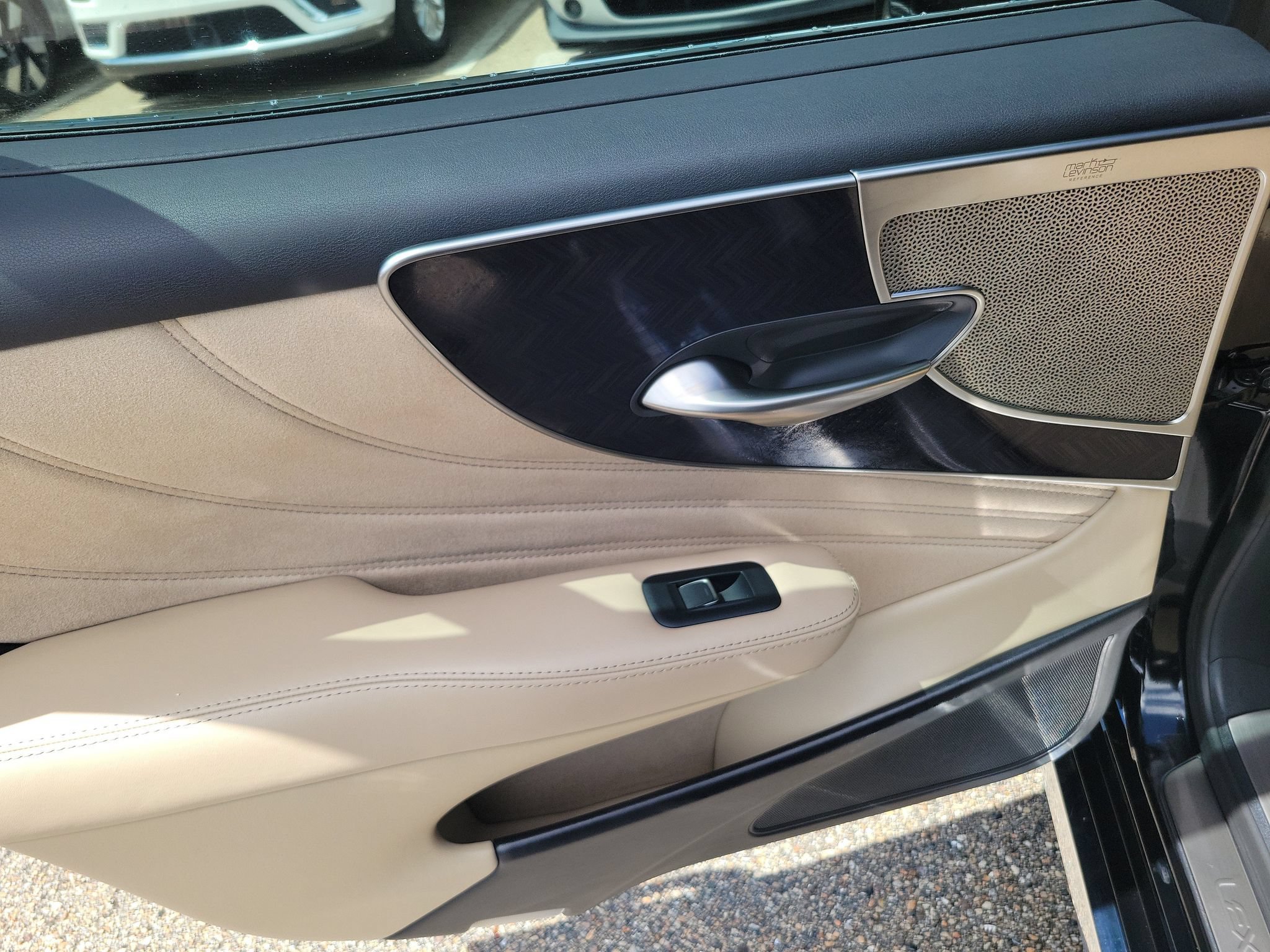 Used 2023 Lexus LS 500 w/ Interior Upgrade Package RWD image 12