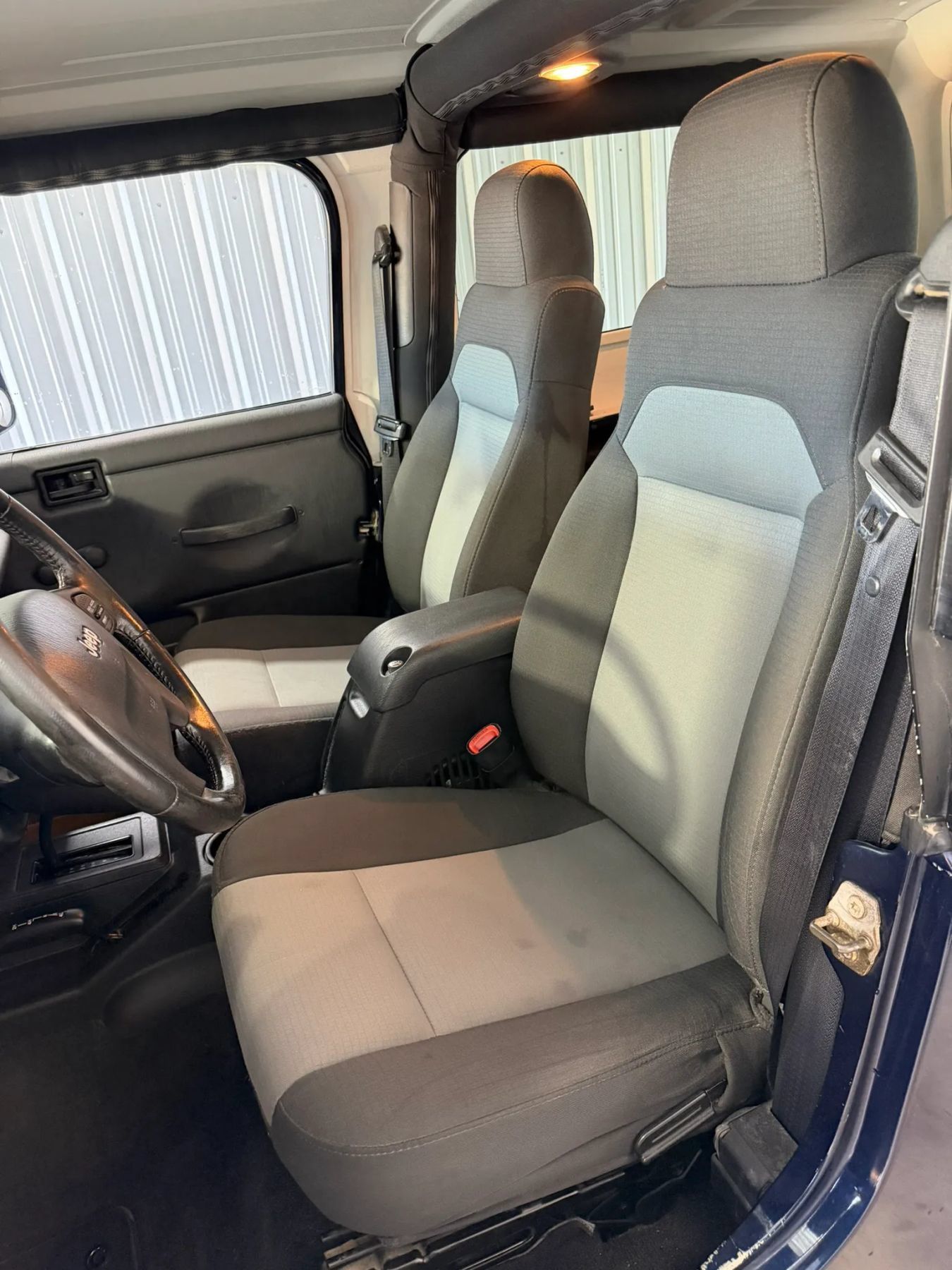 Used 2006 Jeep Wrangler Unlimited AWD/4WD image 9