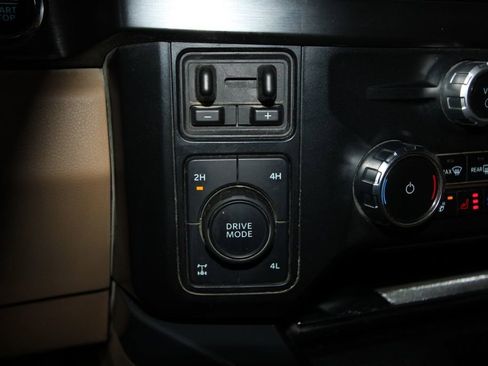 Used 2024 Ford F250 Lariat w/ Lariat Ultimate Package image 17